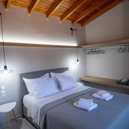 Avres 스키아토스 타운