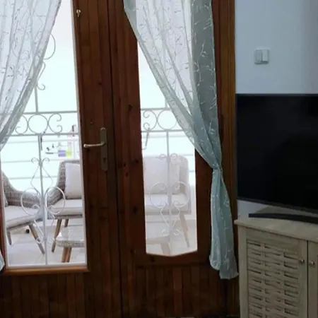 Avres 스키아토스 타운