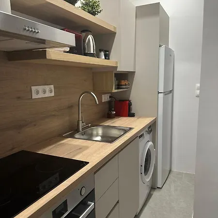Avres Apartmán *