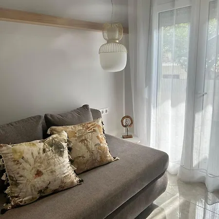 Avres Apartmán *